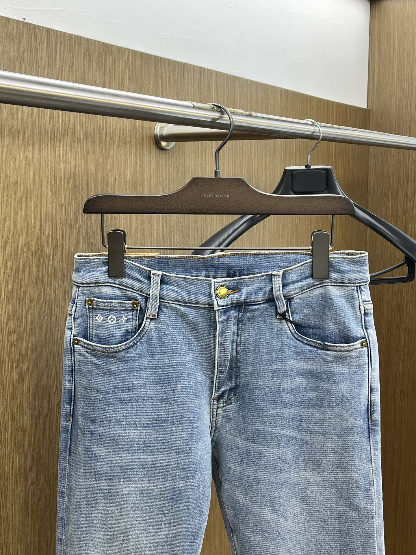 LV Clothing-27