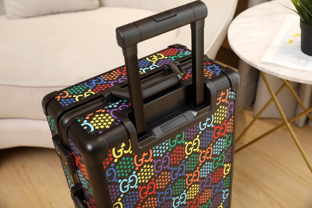 Gucci luggage-31