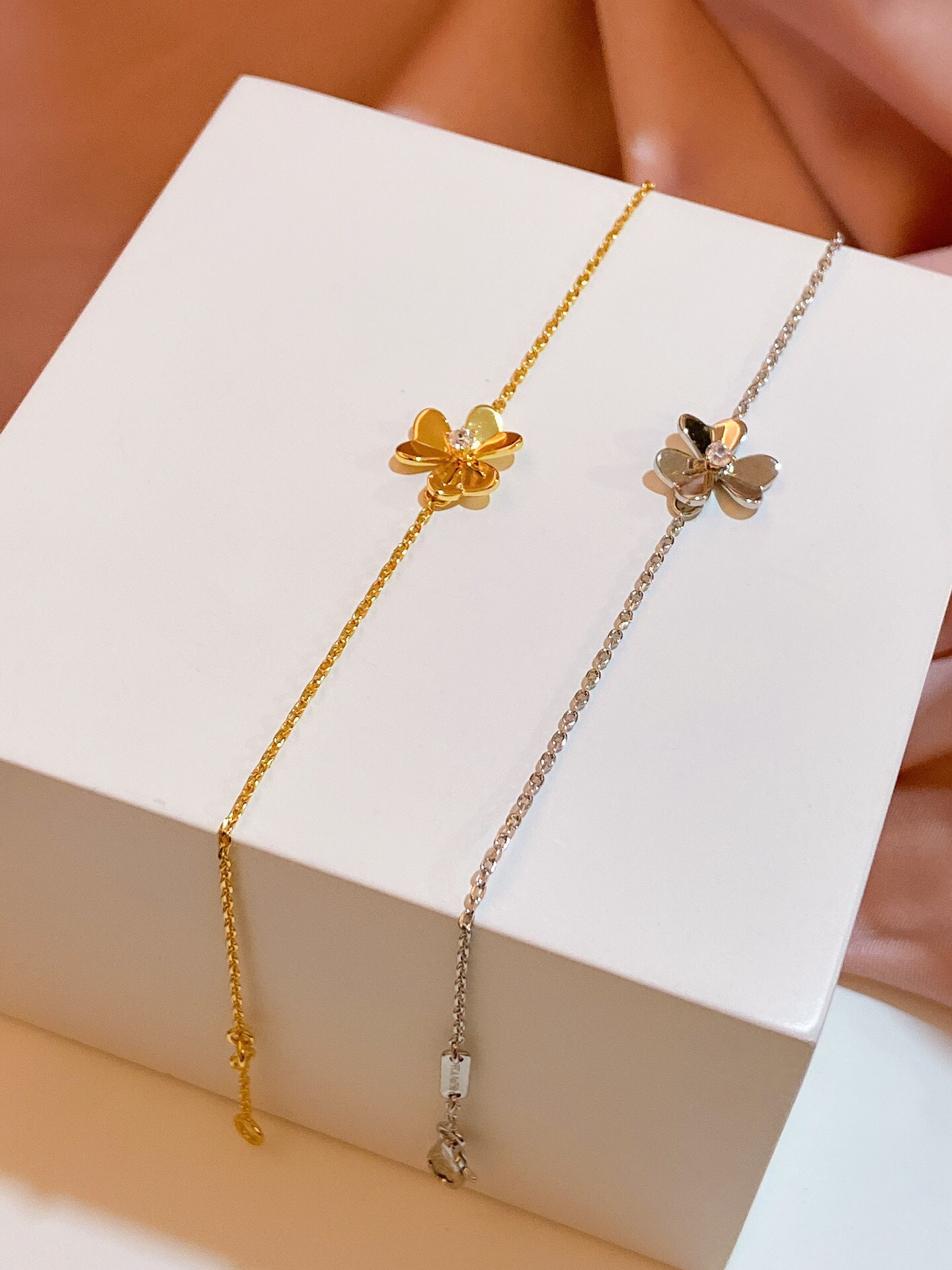 Van Cleef & Arpels Bracelet-13