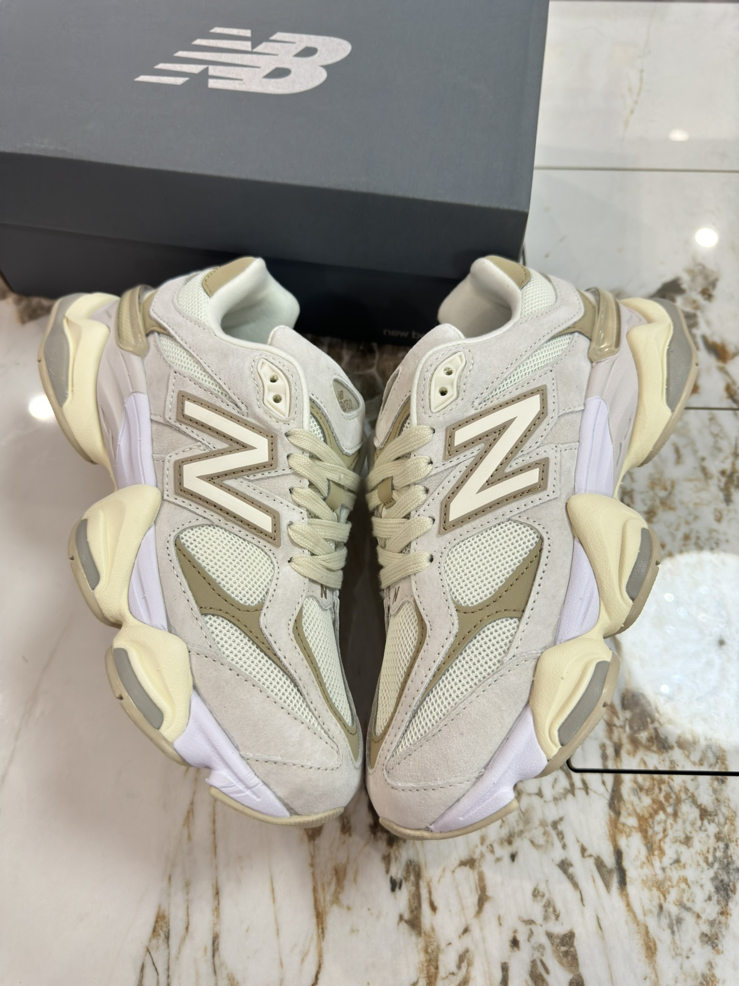 New Balance Sneakers-145