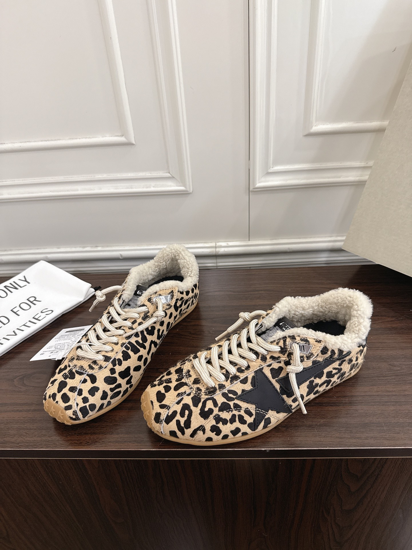 Golden Goose Sneakers-31