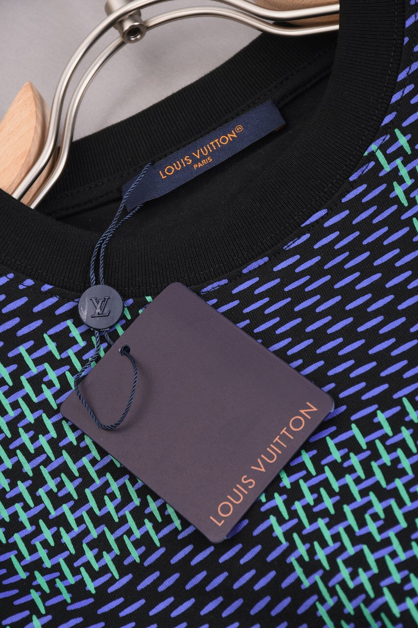 LV clothing-1