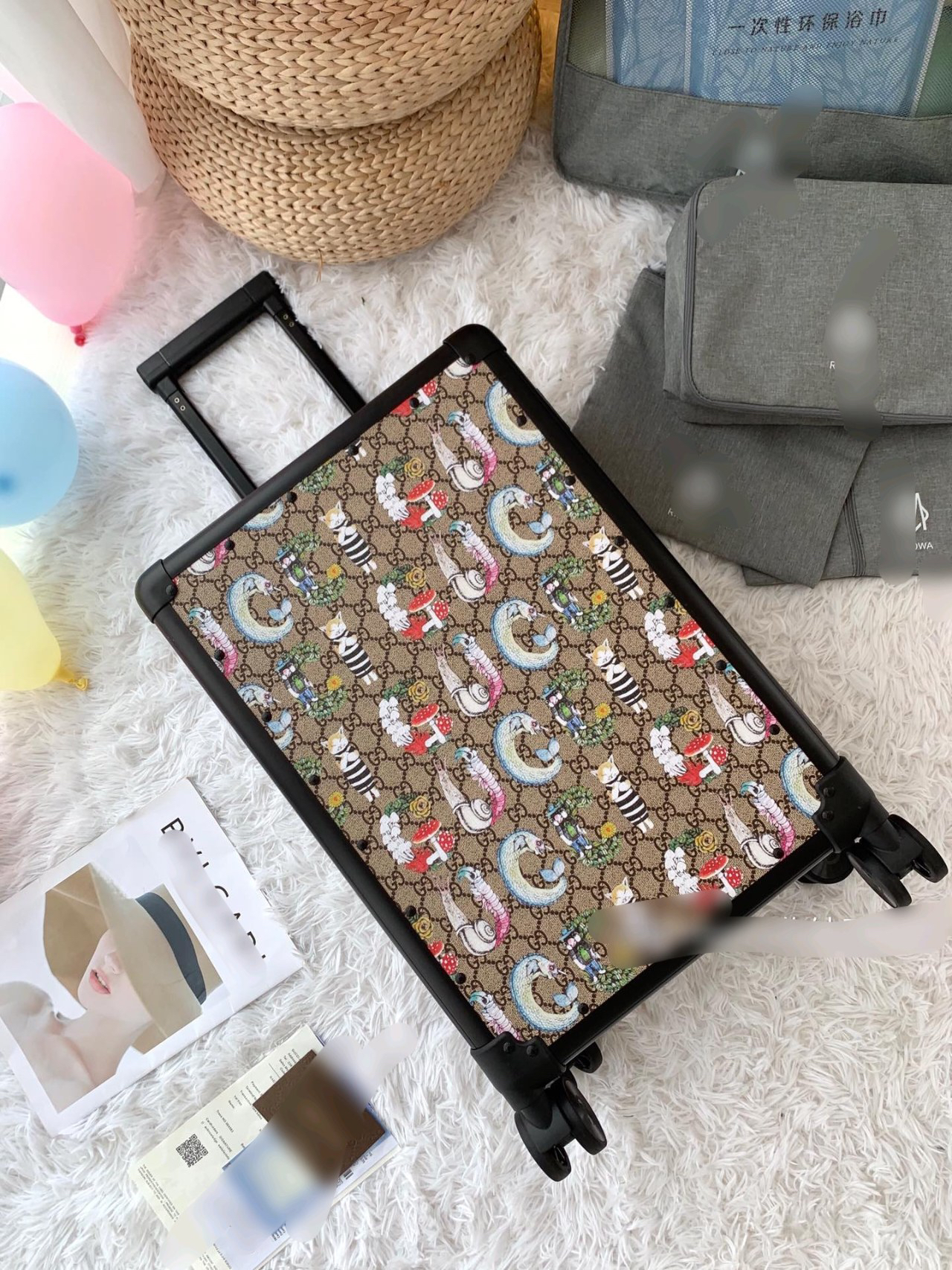 Gucci luggage-28