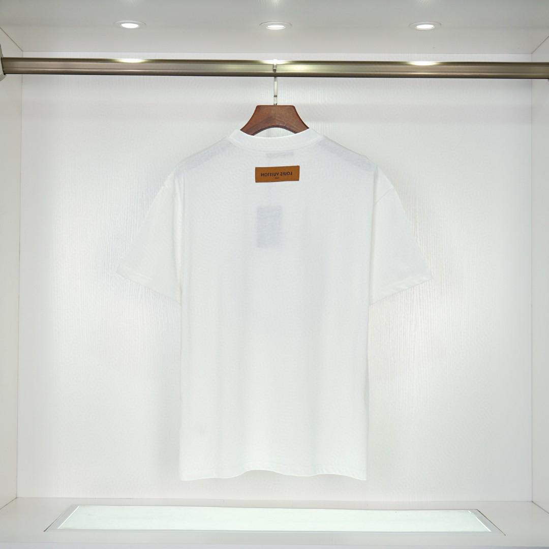 LV clothing-96