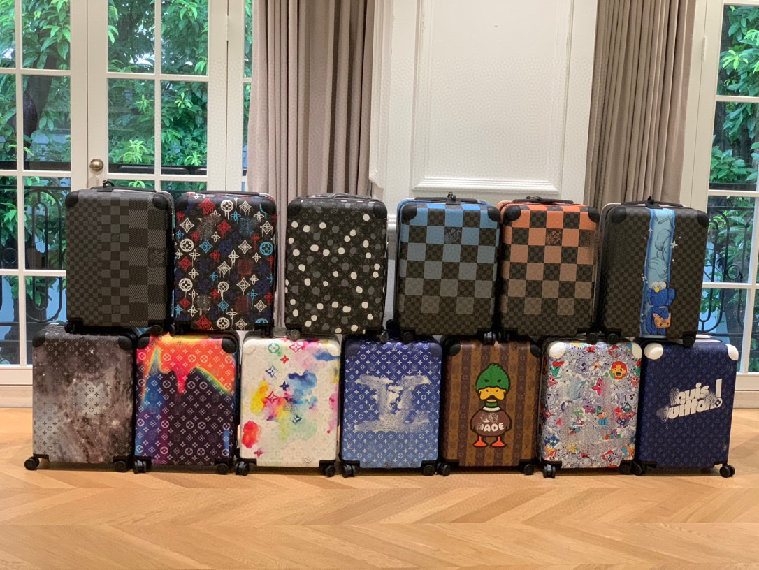 LV luggage-13