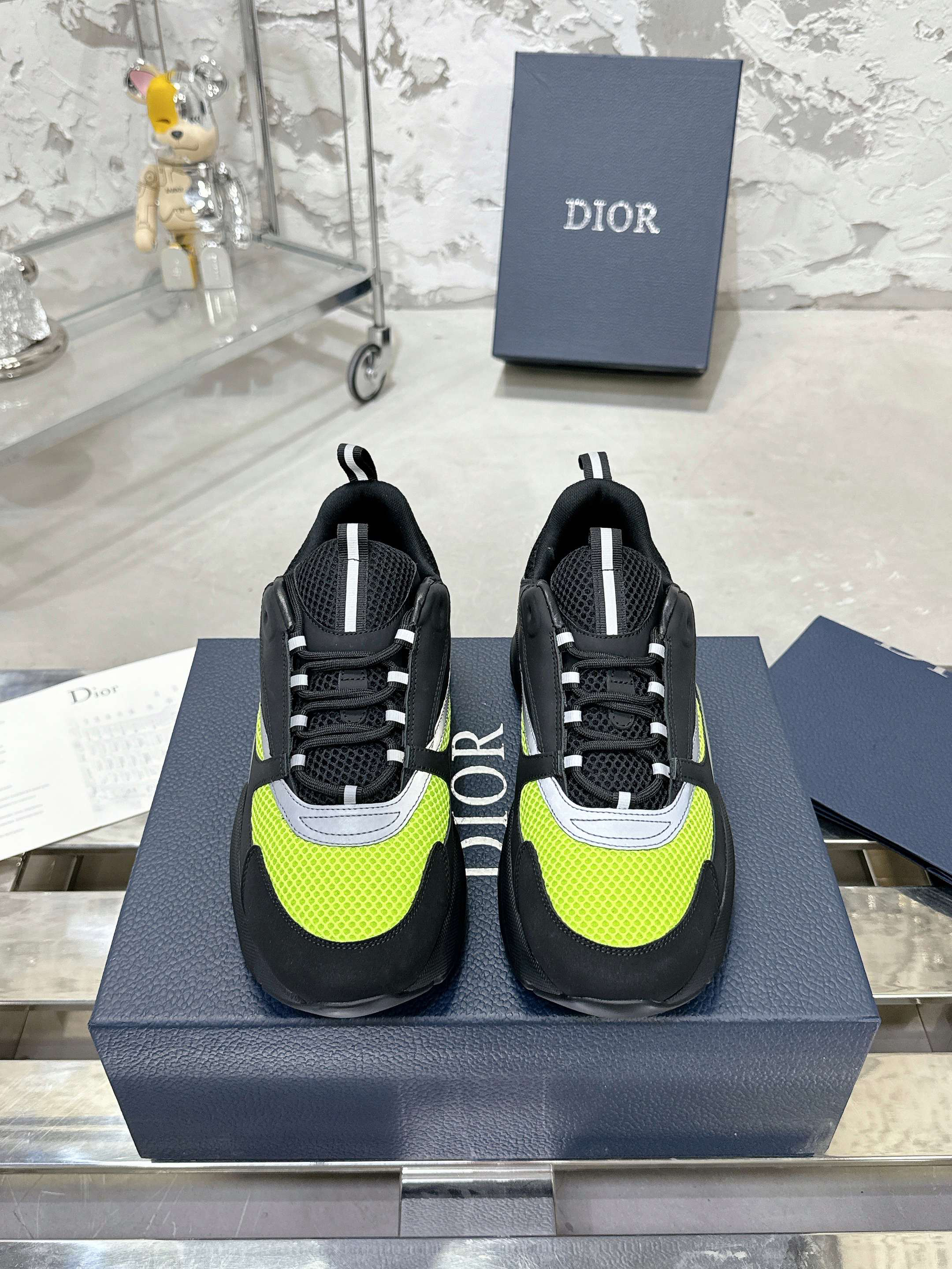 Dior Sneakers-143