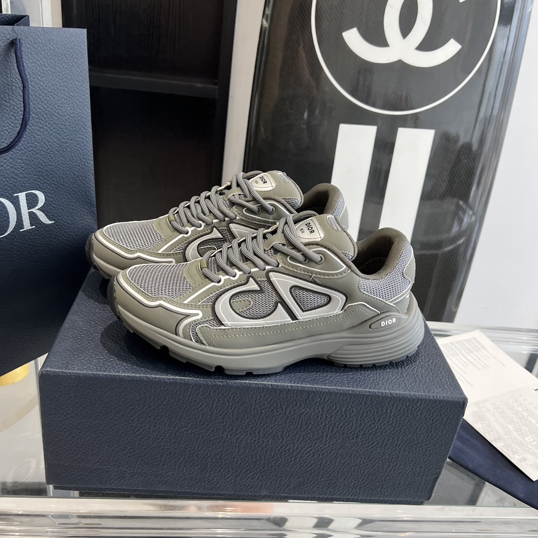Dior Sneakers-70