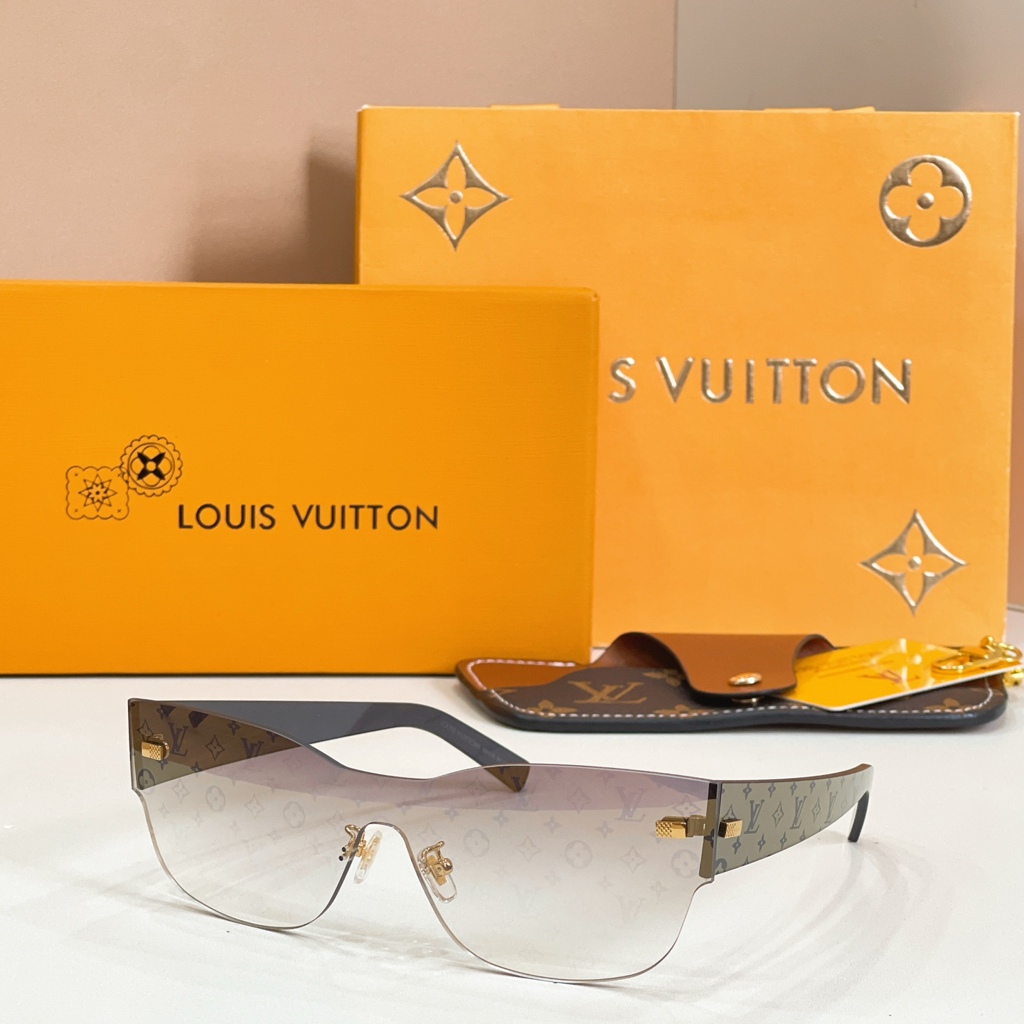 LV glasses-44
