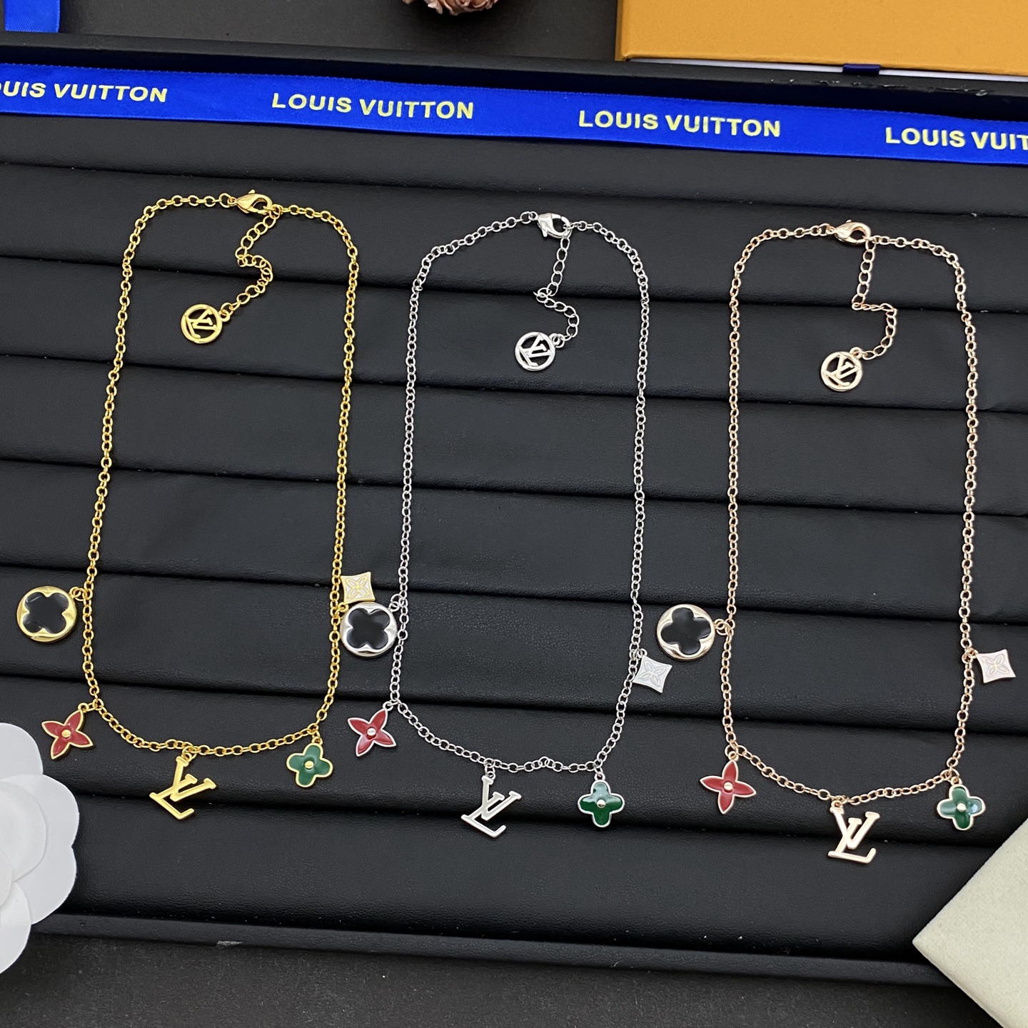 LV necklace-62