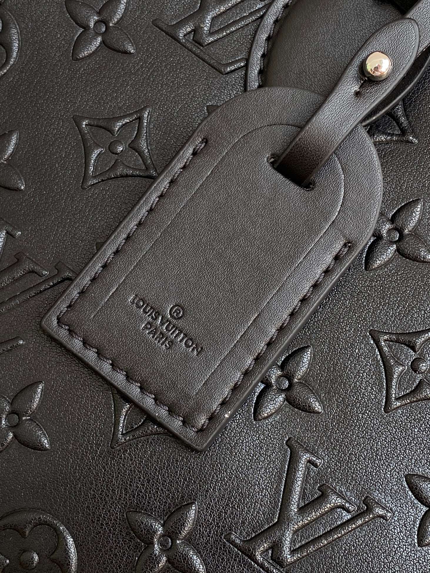 Louis Vuitton Hot New Product-207