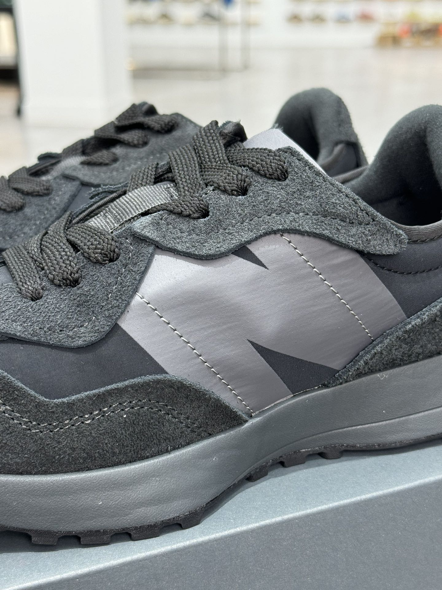 New Balance Sneakers-213