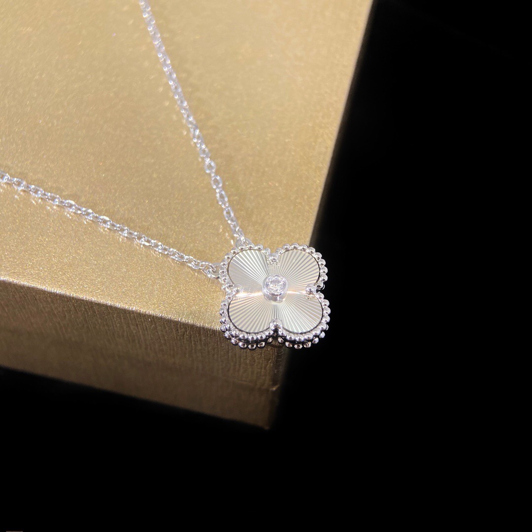 Van Cleef & Arpels necklace-48