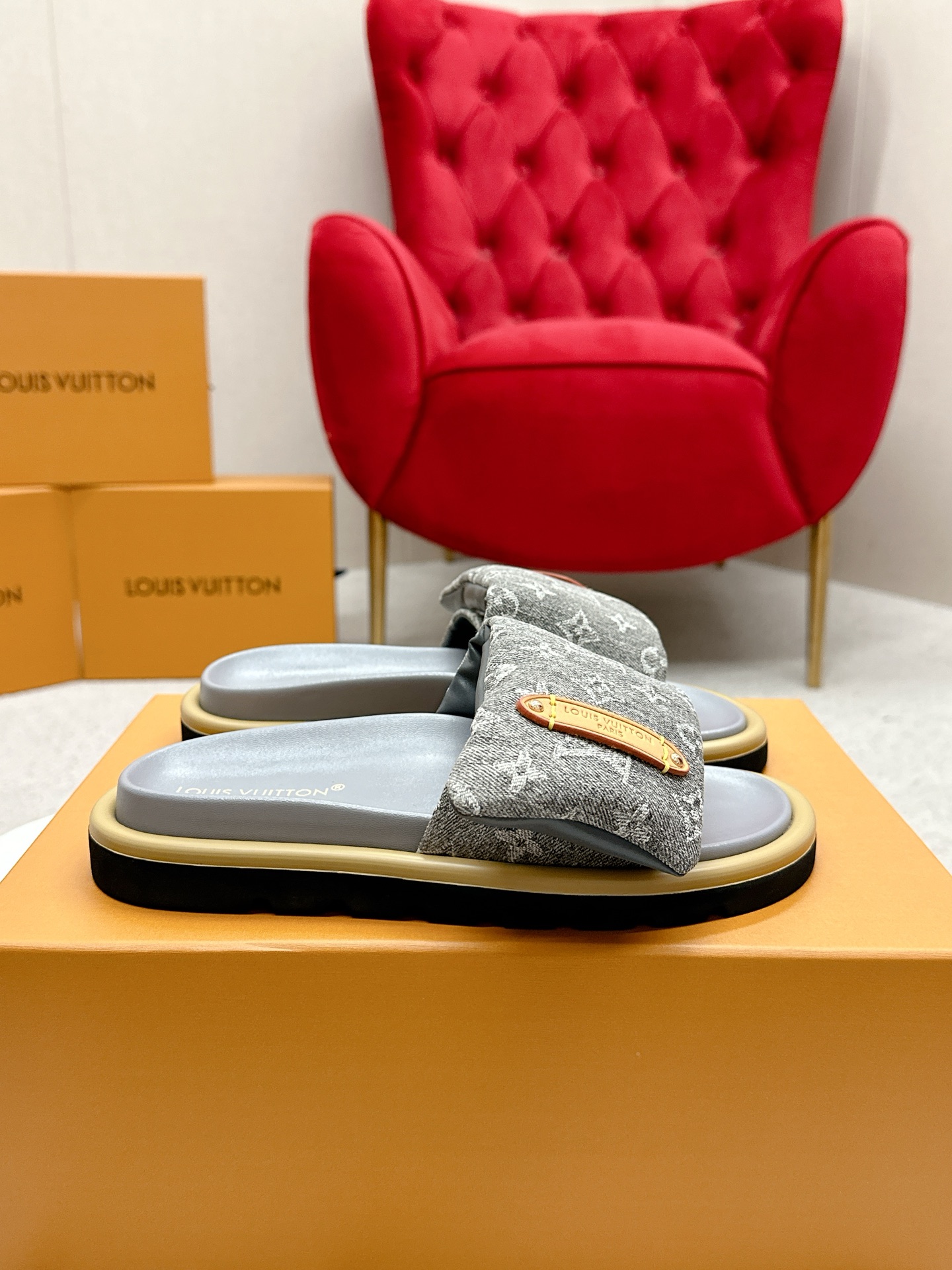 LV Summer footwear