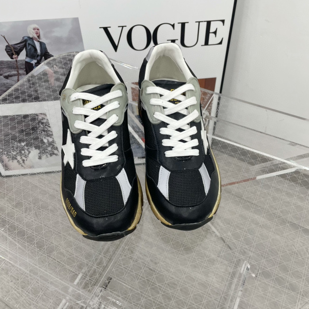 Golden Goose Sneakers-80