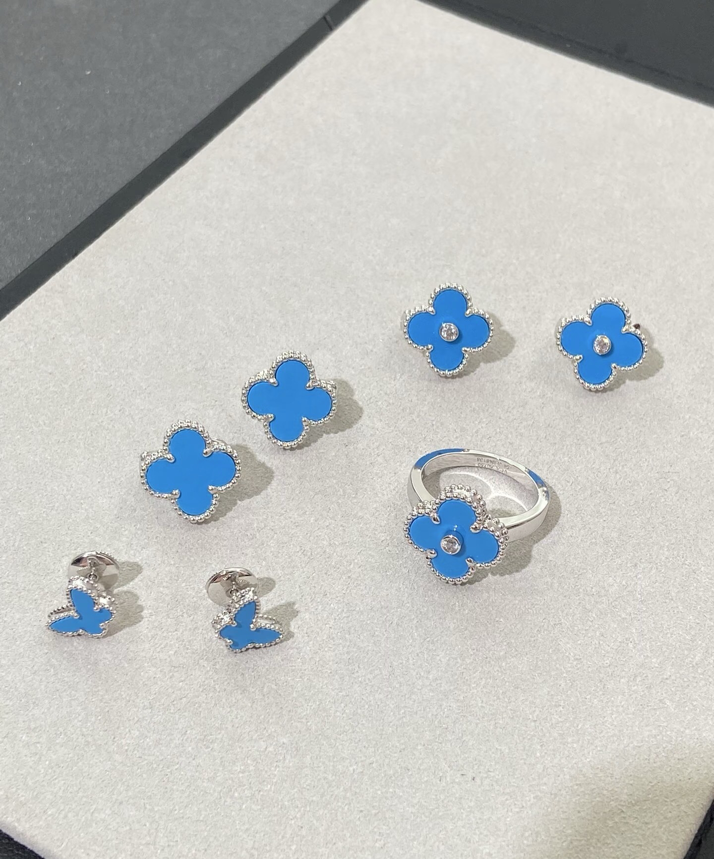 Van Cleef & Arpels ring-51