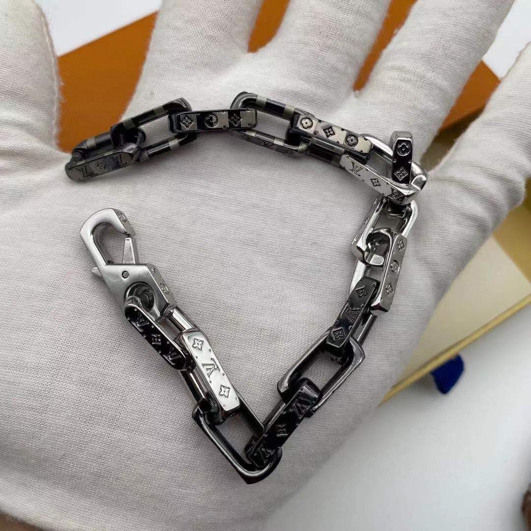 LV Bracelet-44
