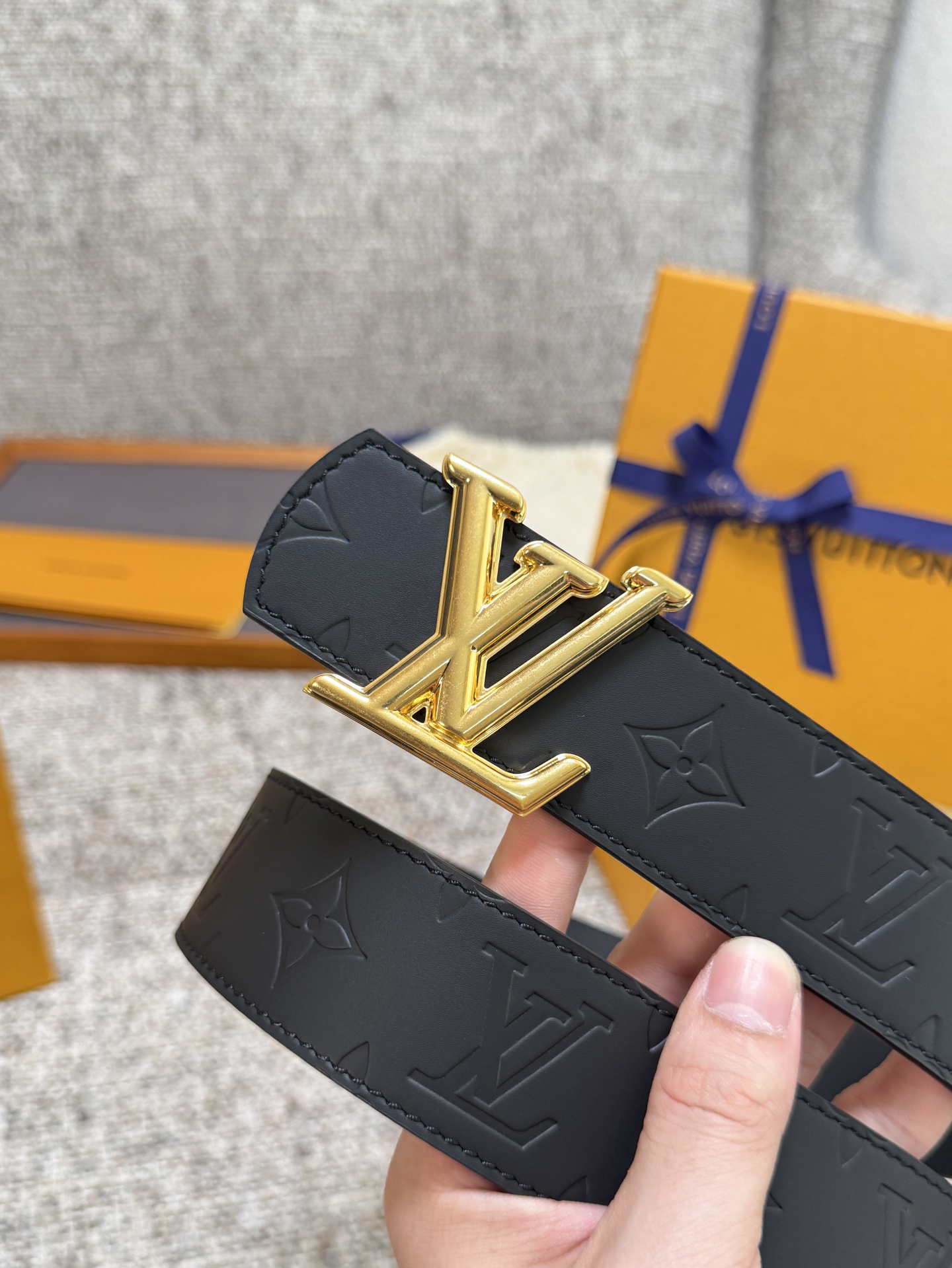 Lv belt-24