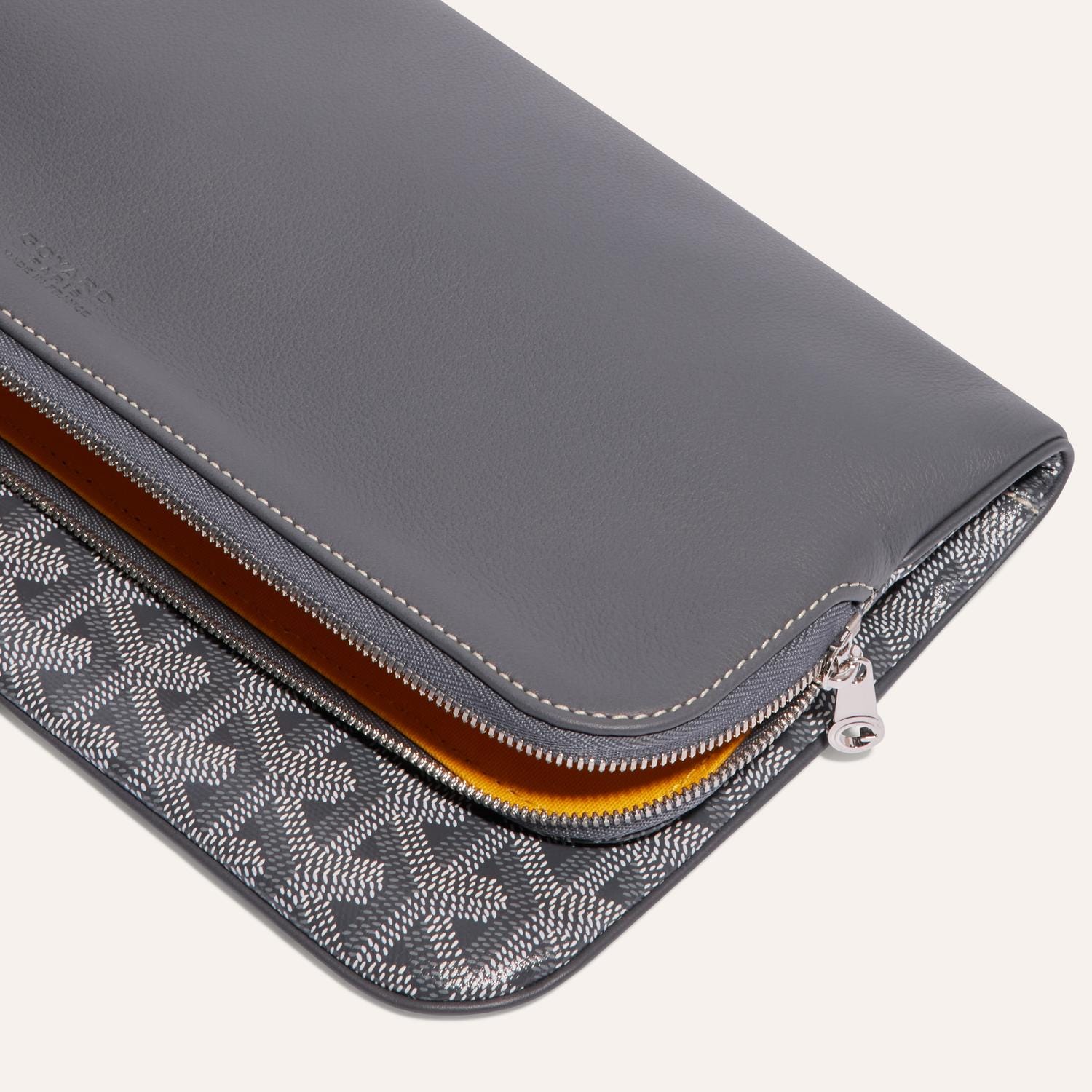 Sainte-Marie MM Clutch