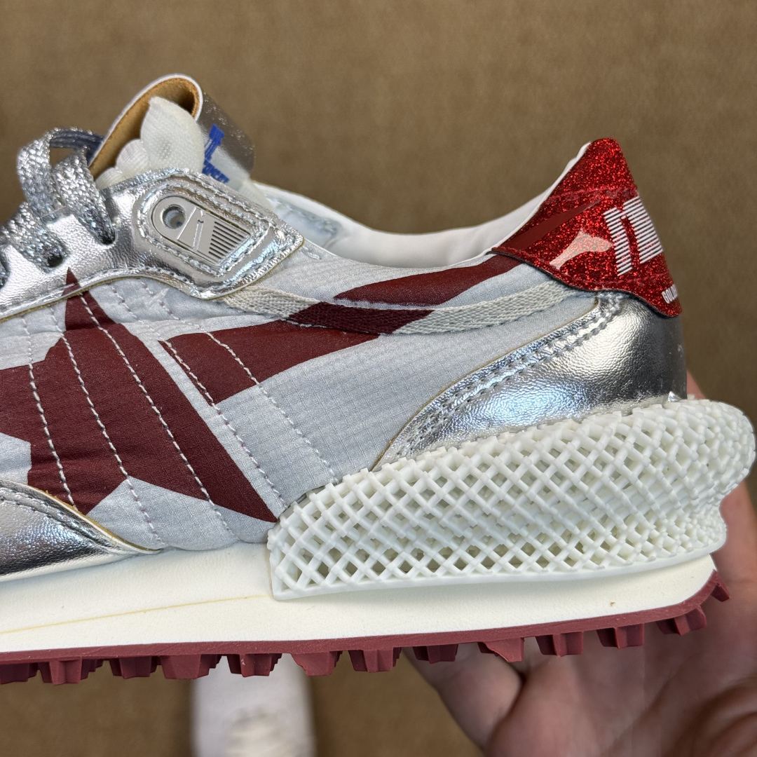 Golden Goose Sneakers-16