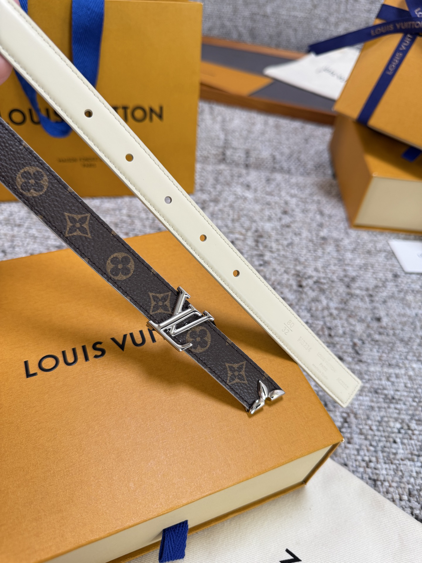 Lv belt-76