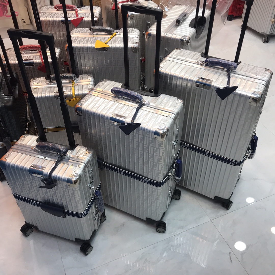 Fendi luggage-17