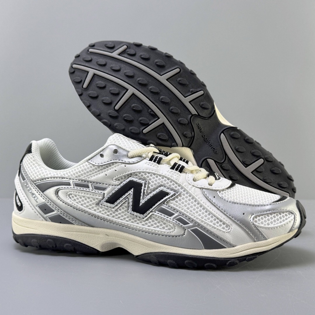 New Balance Sneakers-16