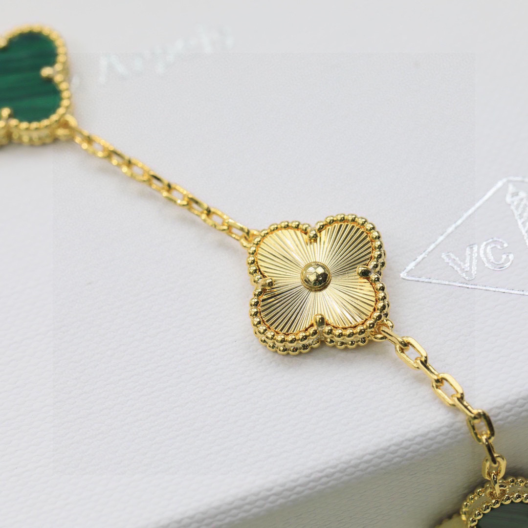 Van Cleef & Arpels Bracelet-31