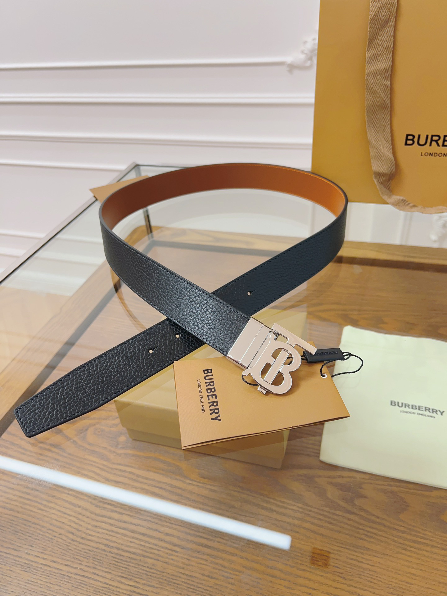 Burberry belt-104