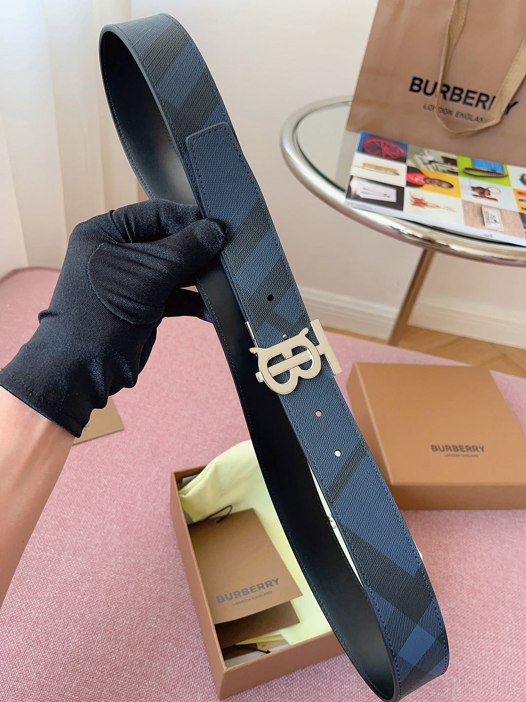 Burberry belt-111