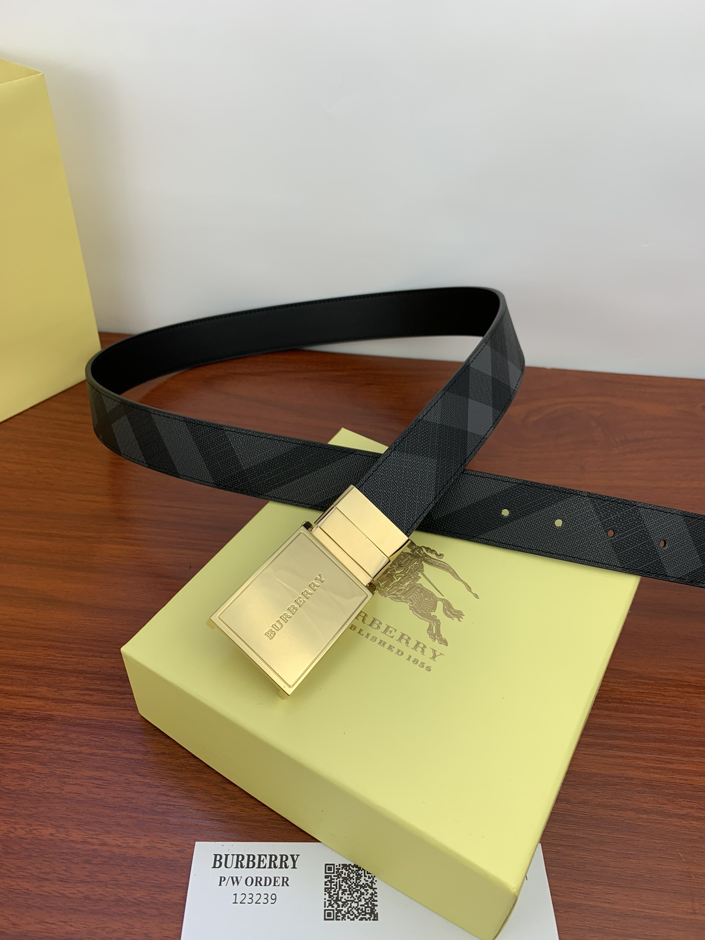 Burberry belt-108