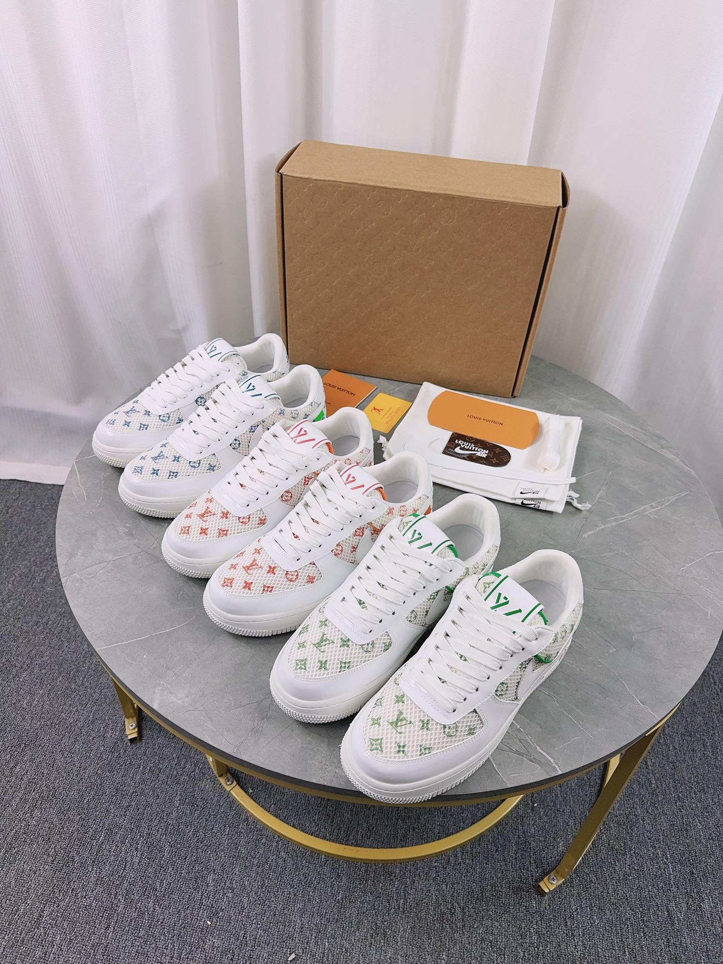 Lv Sneakers-245