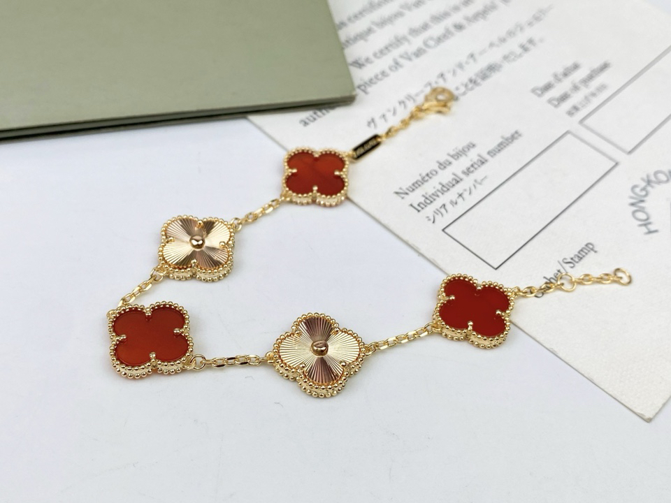 Van Cleef & Arpels Bracelet-61