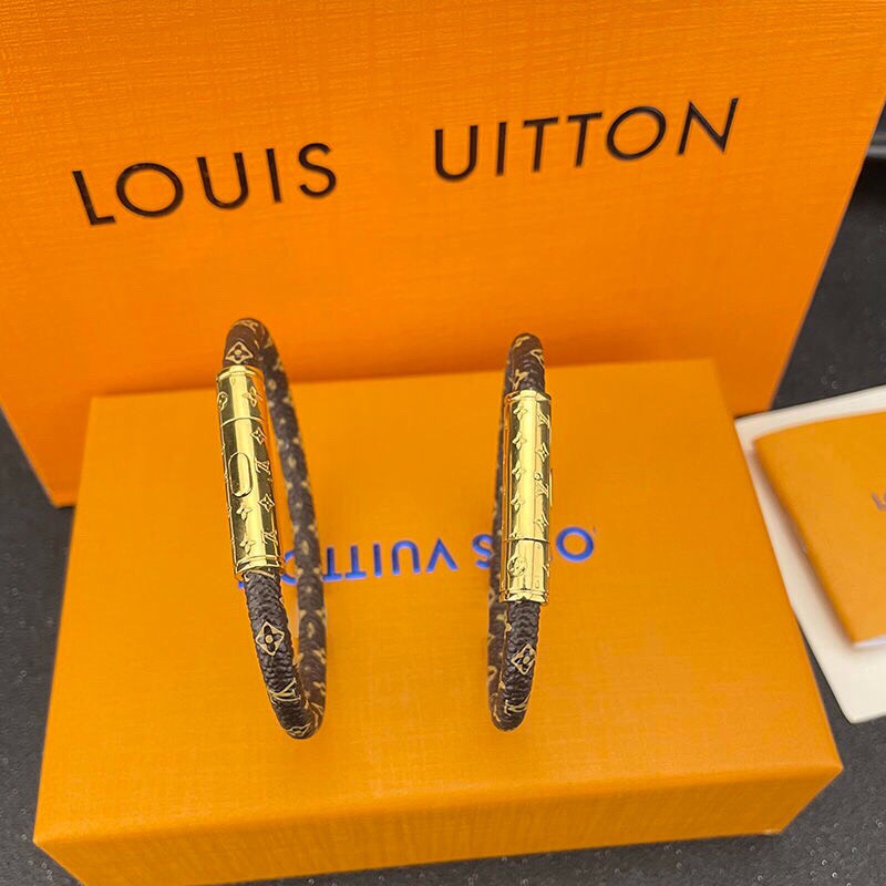 LV Bracelet-41