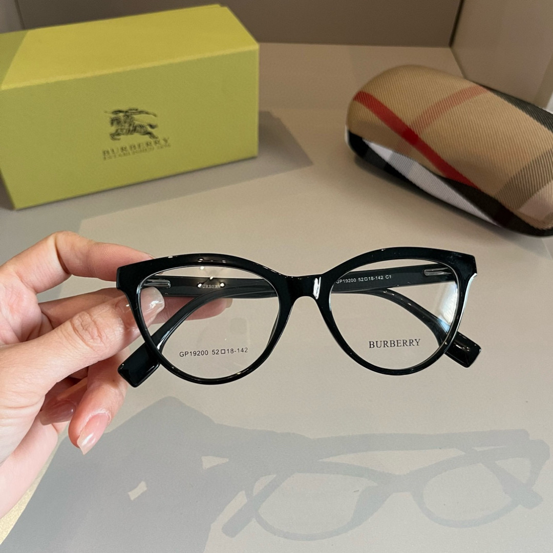 Burberry glasses-19
