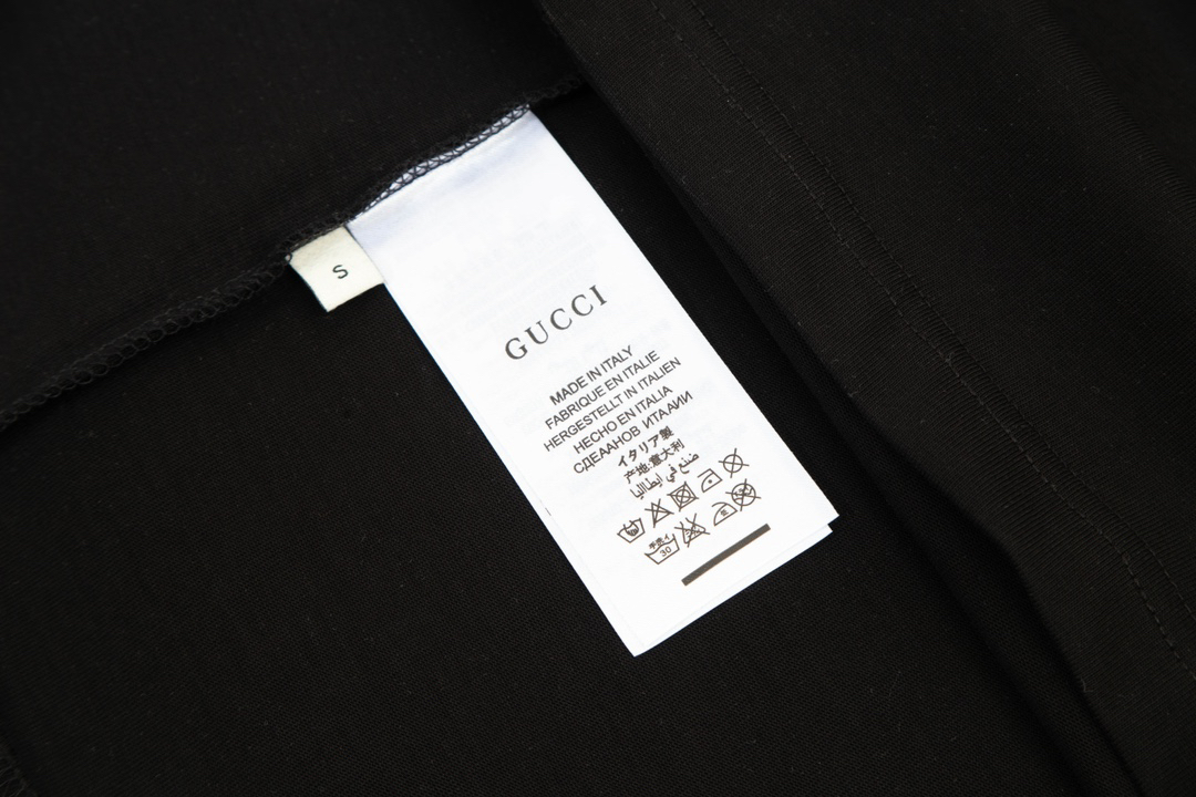 LV clothing-60
