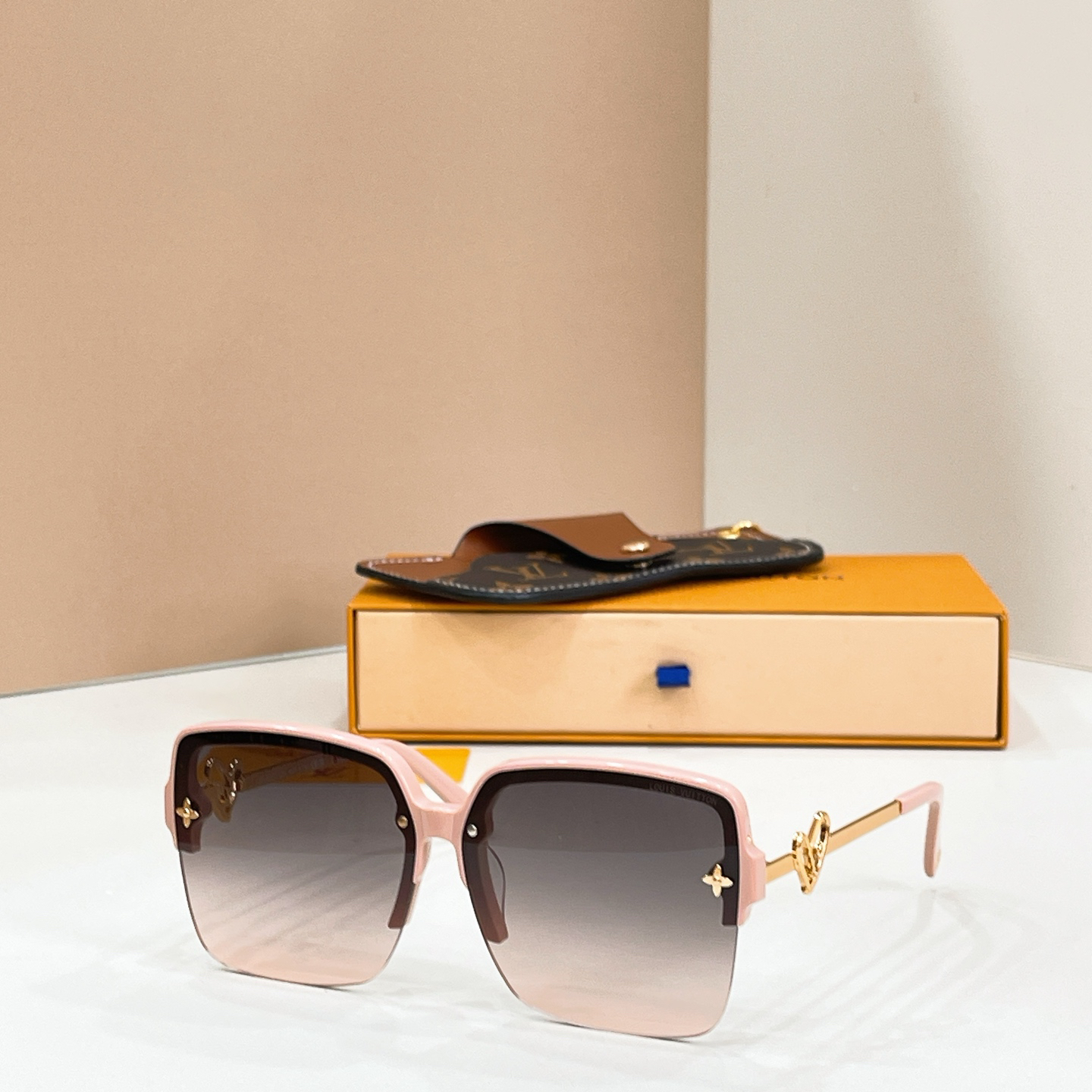 LV glasses-75