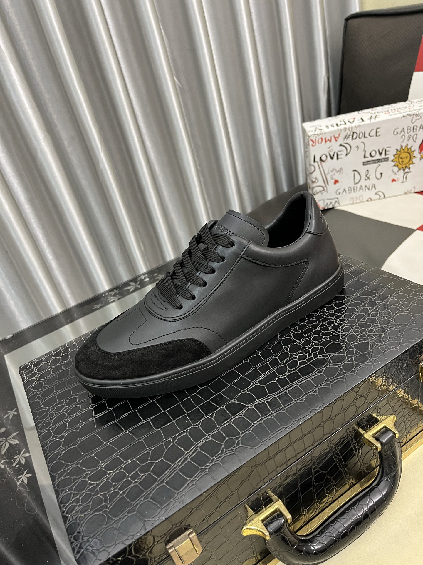 D&G Sneakers-108