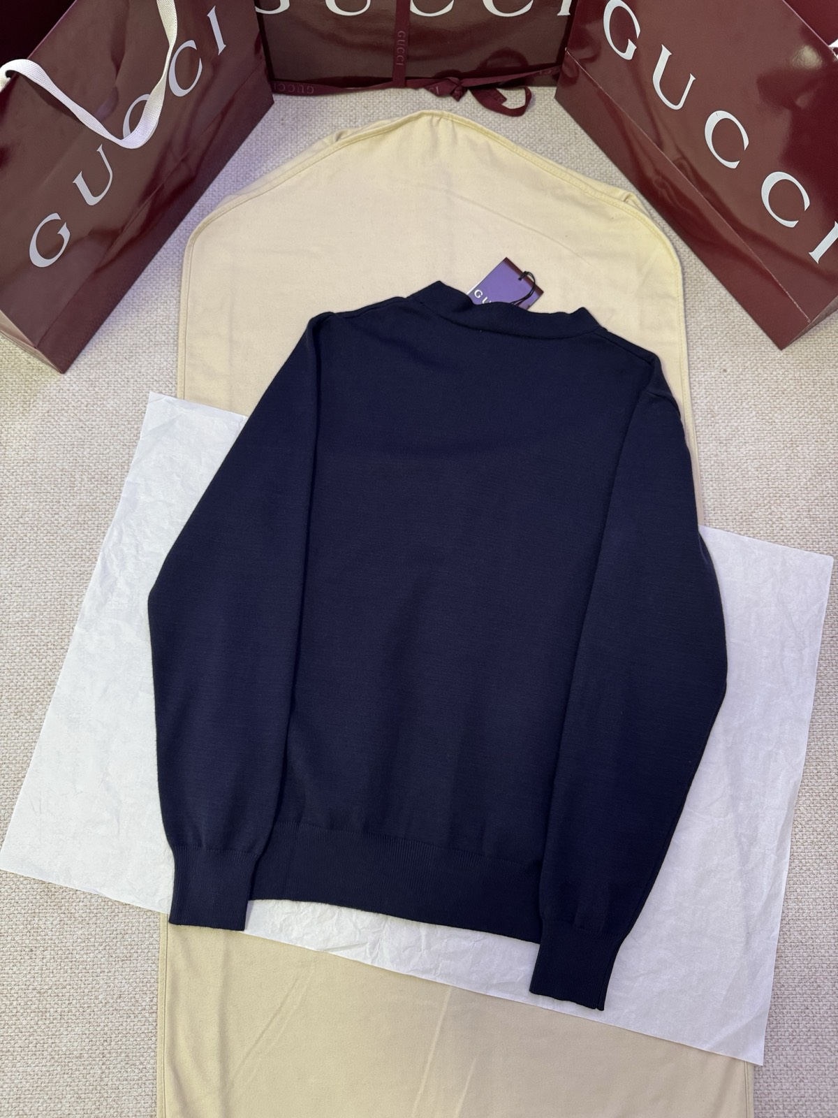 Gucci Clothing-4