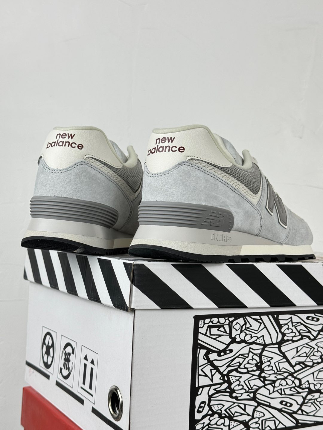 New Balance Sneakers-373