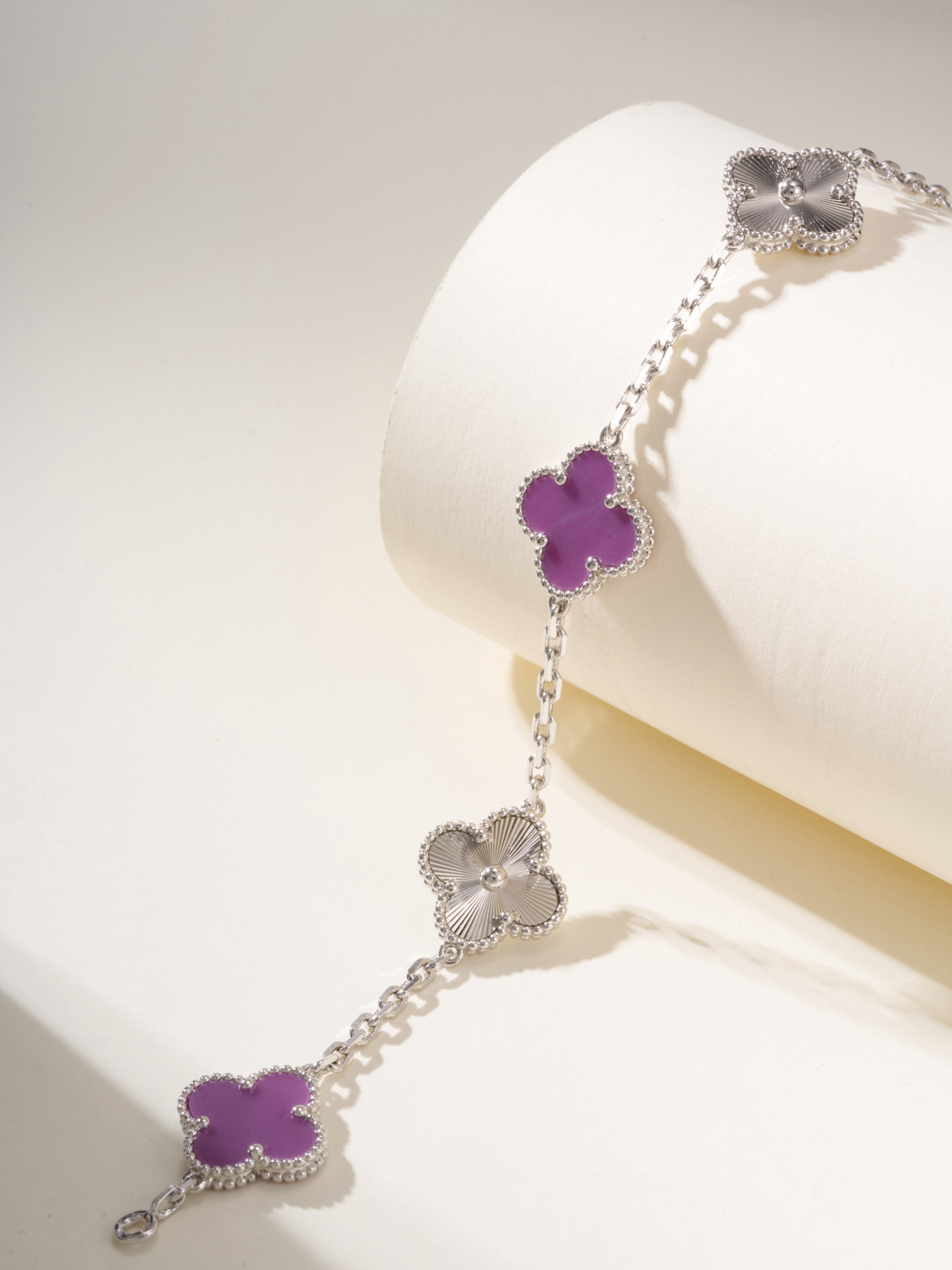 Van Cleef & Arpels Bracelet-81