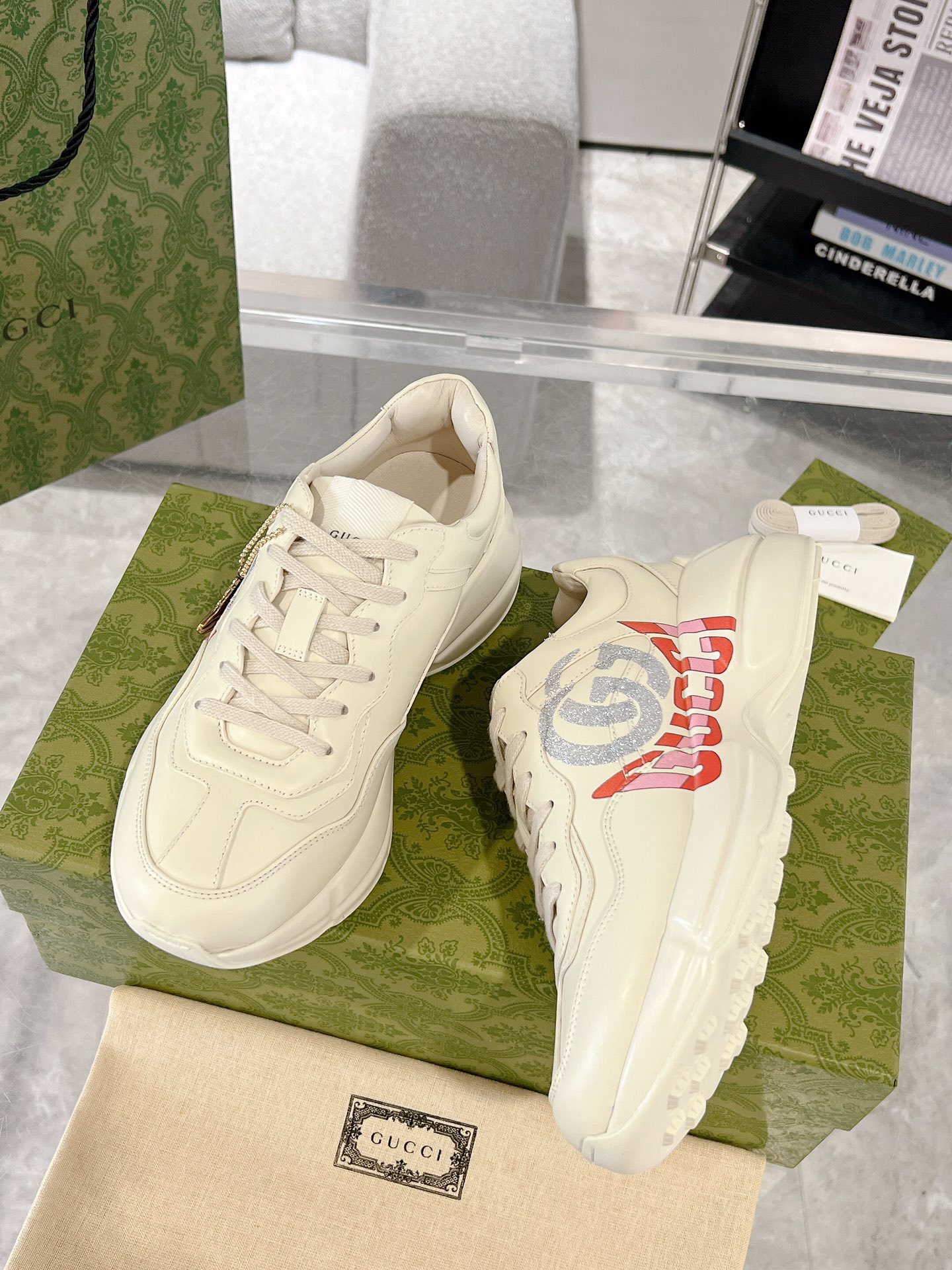Gucci Sneakers-19