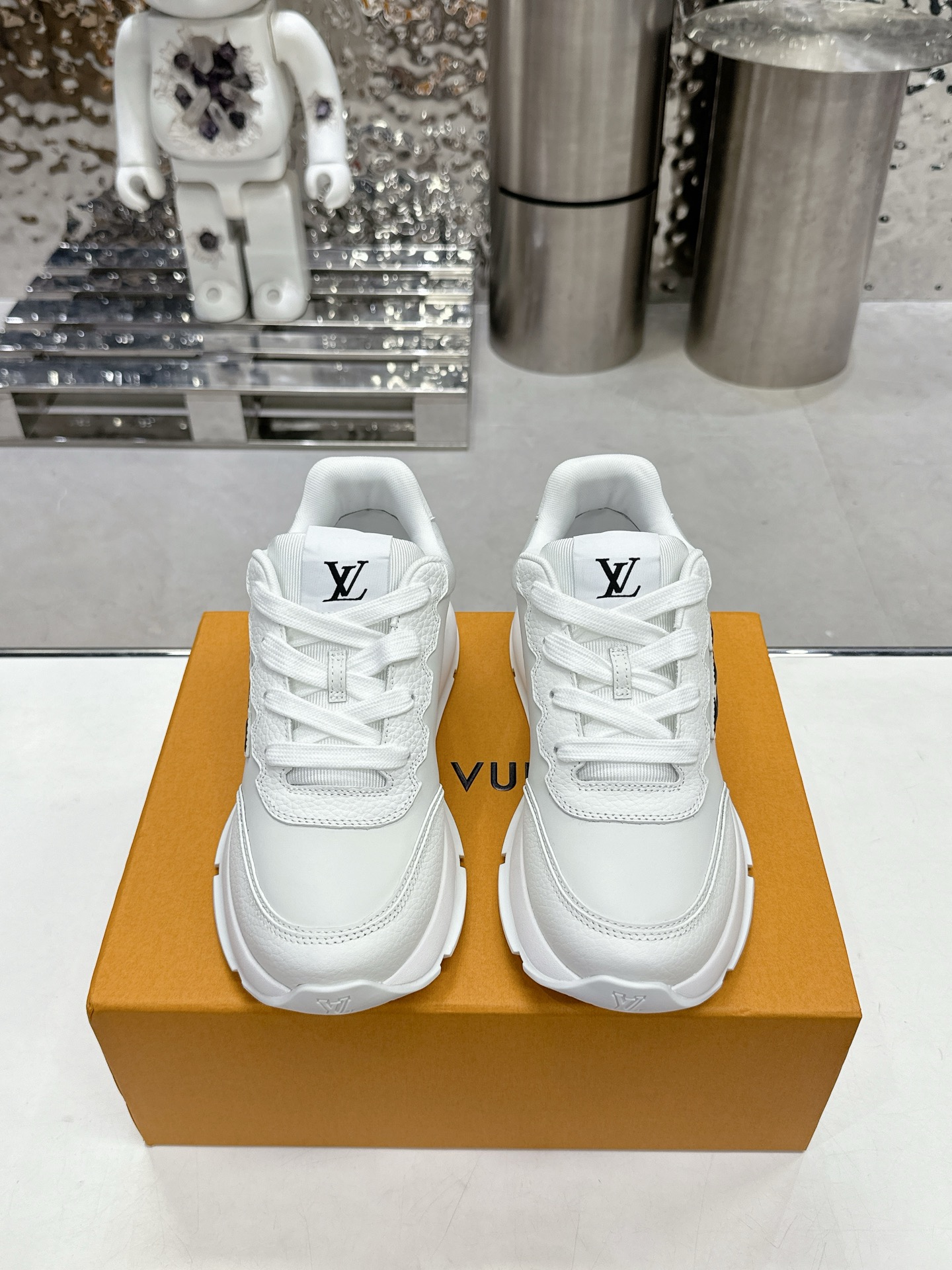Lv Sneakers-6