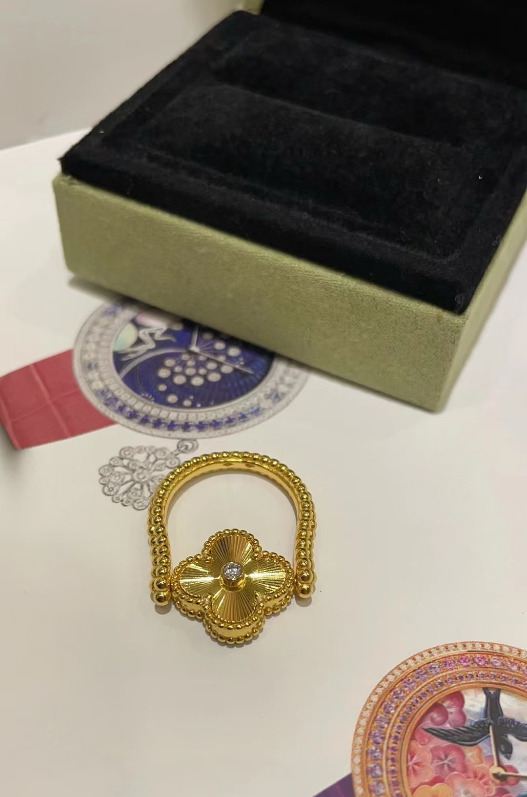 Van Cleef & Arpels ring-45