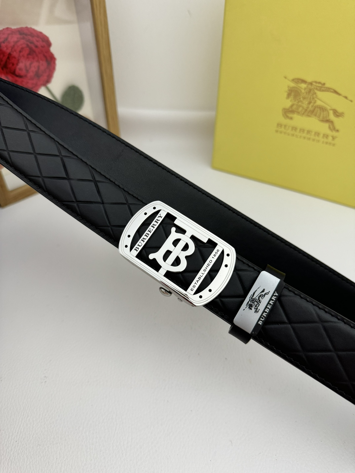 Burberry belt-75