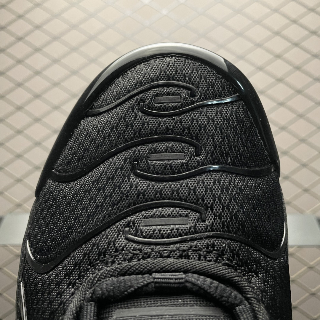 Nike Sneakers-305