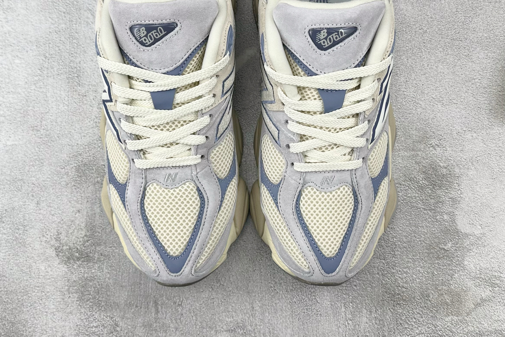 New Balance Sneakers-231