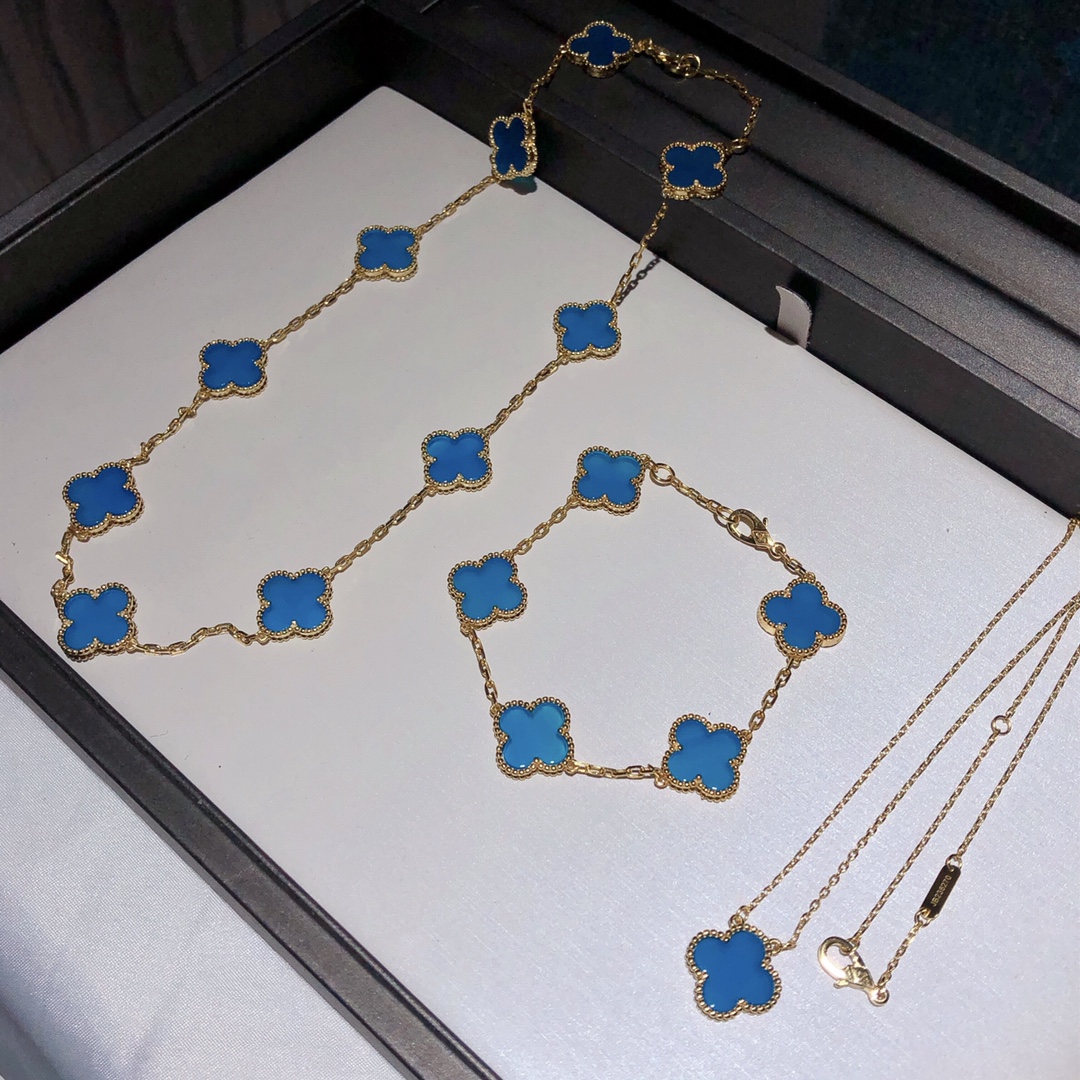 Van Cleef & Arpels Bracelet-120