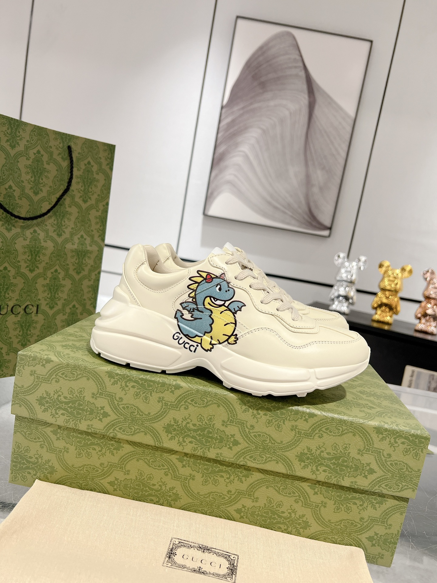 Gucci Sneakers-207