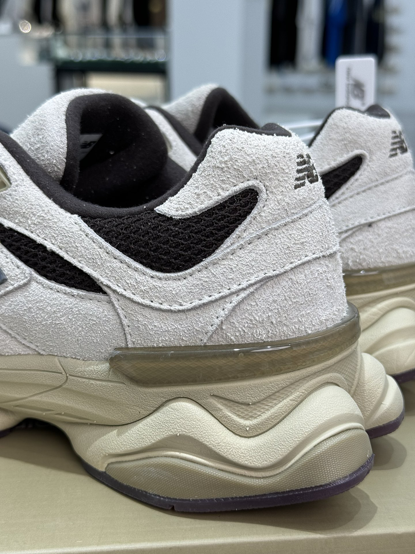 New Balance Sneakers-153