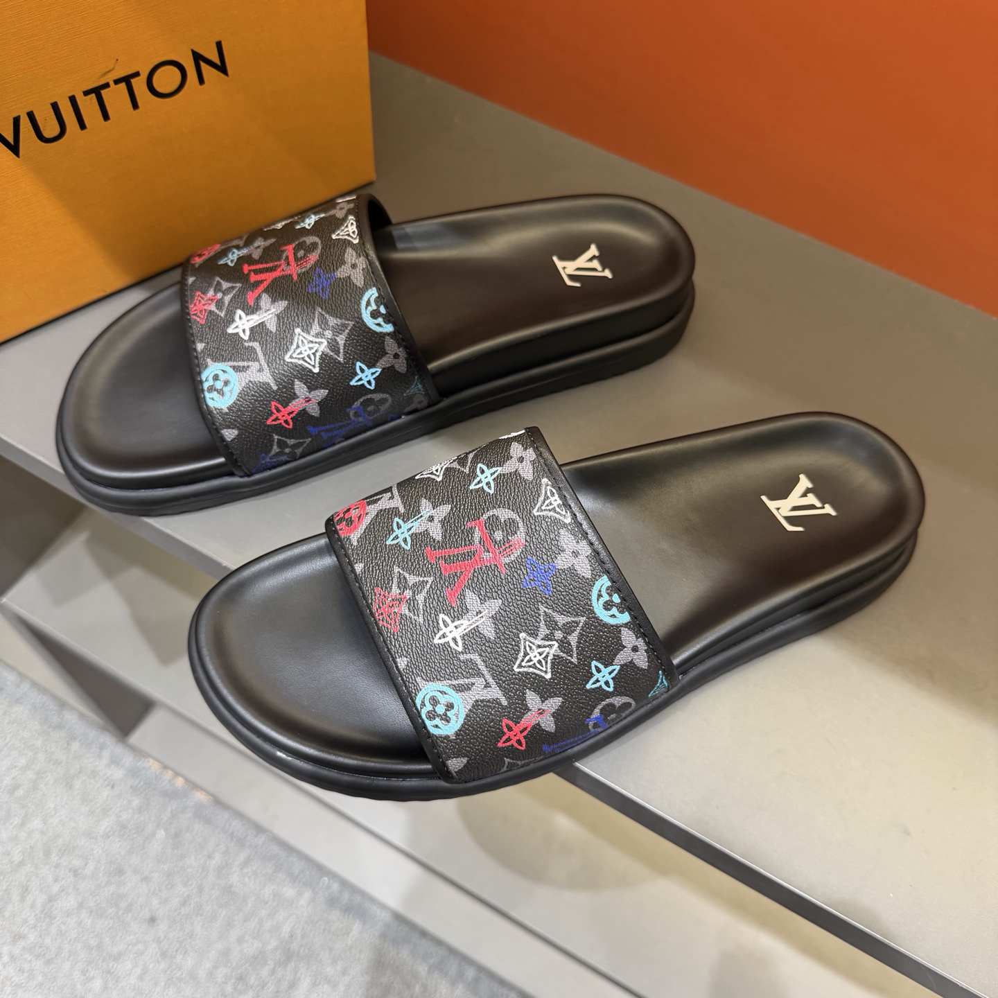 LV Summer footwear
